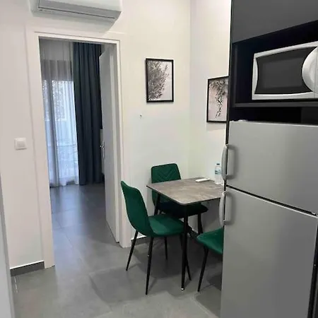 Cozy In A New Building 5 Apartment Piraeus